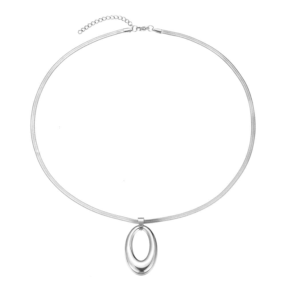 Collier Anneau Ovale Minimaliste en Acier Inoxydable - Soin & GrâceSoin & GrâceC7308c573bfee1ebd59c1ec937bebb813c2e8